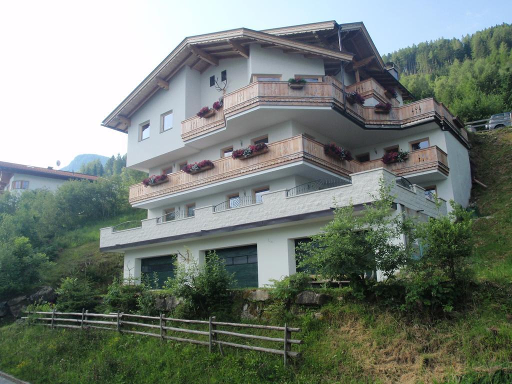 Landhaus Alpenjaeger Hainzenberg Dış mekan fotoğraf