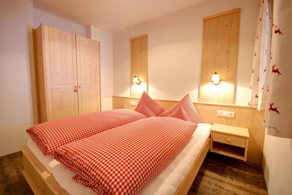 Landhaus Alpenjaeger Hainzenberg Oda fotoğraf