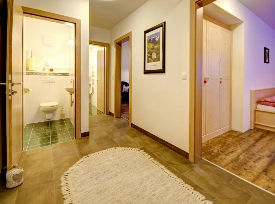 Landhaus Alpenjaeger Hainzenberg Oda fotoğraf