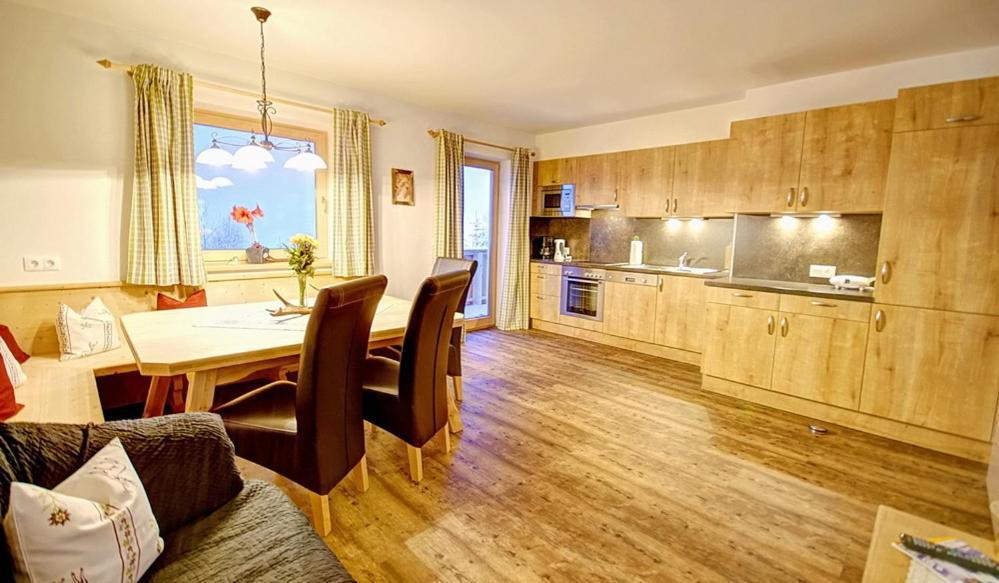 Landhaus Alpenjaeger Hainzenberg Oda fotoğraf